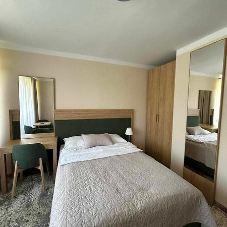 Zem-Tourist Hotel Pustkowo Bagian luar foto