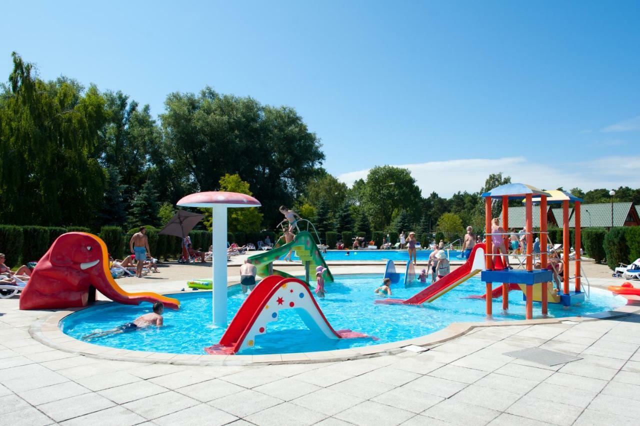 Zem-Tourist Hotel Pustkowo Bagian luar foto